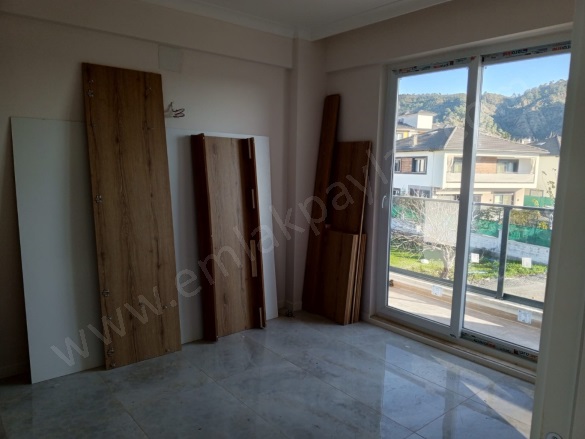 Çaylı Ortaca Satılık Daire |  2+1 Oda | 75M2 4.200.000Tl | 3. Kat | Klima | 1 Banyo | 2 Yatak Odası Resim-3