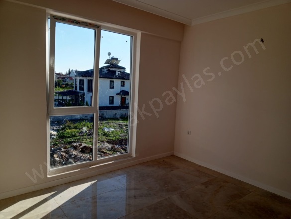 Çaylı Ortaca Satılık Daire |  2+1 Oda | 75M2 4.200.000Tl | 3. Kat | Klima | 1 Banyo | 2 Yatak Odası Resim-4