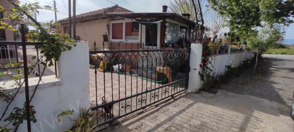 Mugla Ortaca Okçularda Kelepir 735 M2 Müstakil Arsada 100 Tek Katlı 2+1 Köy Ev Satılık