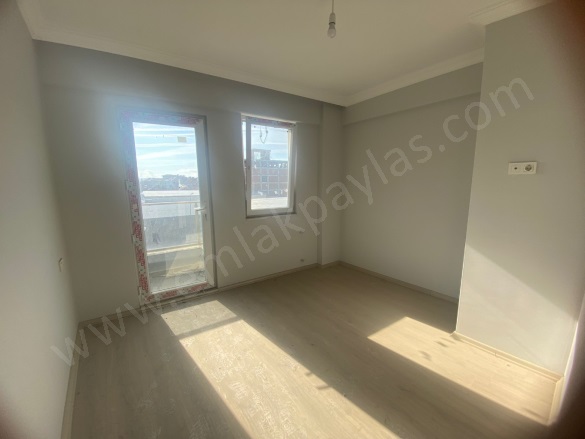 Merkez Ortaca Satılık Daire |  2+1 Oda | 85M2 4.250.000Tl | 3. Kat | Klima | 2 Banyo | 2 Yatak Odası Resim-3