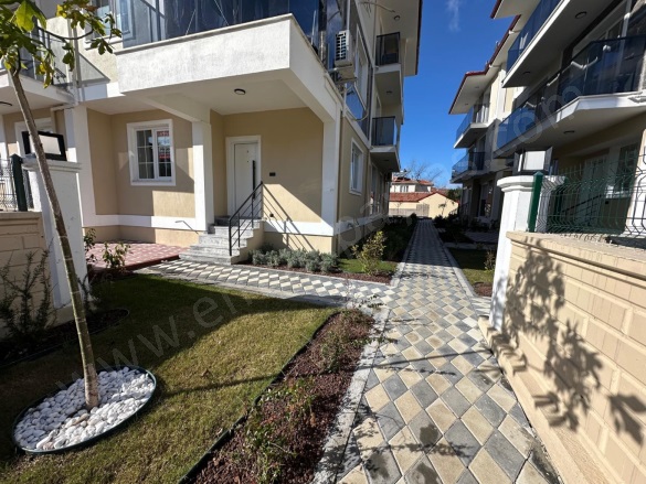 Cumhuriyet Ortaca Satılık Daire |  2+1 Oda | 80M2 4.300.000Tl | Zemin Kat | Güneş Enerjisi | 1 Banyo | 2 Yatak Odası Resim-2