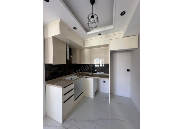 Cumhuriyet Ortaca Satılık Daire |  2+1 Oda | 80M2 4.300.000Tl | Zemin Kat | Güneş Enerjisi | 1 Banyo | 2 Yatak Odası Resim-5