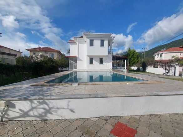 Dalyan Ortaca Satılık Villa |  3+1 Oda | 580M2 20.000.000Tl | Villa | Klima | 2 Banyo | 3 Yatak Odası Resim-2