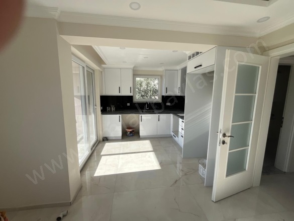 Cumhuriyet Ortaca Satılık Daire |  2+1 Oda | 75M2 4.950.000Tl | 1. Kat | Klima | 1 Banyo | 2 Yatak Odası Resim-2