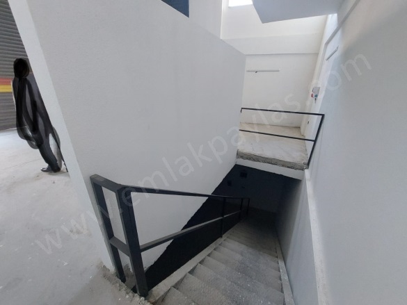 Karaburun Ortaca Satılık İşyeri |  1 Oda | 75M2 7.000.000Tl | Zemin Kat Resim-1