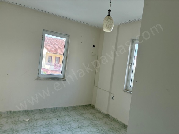 Dalyan Ortaca Satılık Daire |  2+1 Oda | 90M2 25.000Tl | 2. Kat | Klima | 1 Banyo | 2 Yatak Odası Resim-2