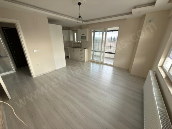 Bahçelievler Ortaca Kiralık Daire |  2+1 Oda | 85M2 Aylık 25.000Tl | 3. Kat | Klima | 1 Banyo | 2 Yatak Odası Resim-3