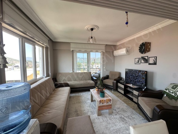 Karaburun Ortaca Satılık Daire |  2+1 Oda | 95M2 3.600.000Tl | 5. Kat | Klima | 1 Banyo | 2 Yatak Odası Resim-4