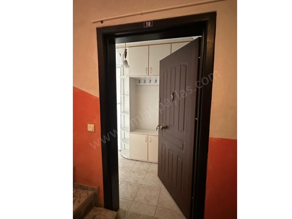 Terzialiler Ortaca Satılık Daire |  3+1 Oda | 100M2 3.500.000Tl | 4. Kat | Klima | 1 Banyo | 3 Yatak Odası Resim-1