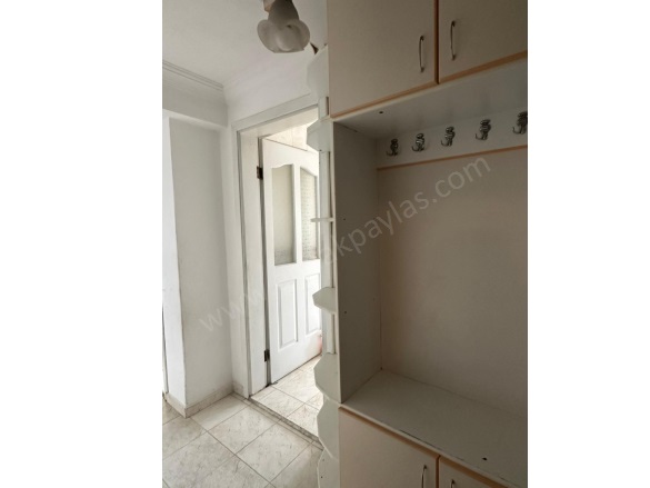 Terzialiler Ortaca Satılık Daire |  3+1 Oda | 100M2 3.500.000Tl | 4. Kat | Klima | 1 Banyo | 3 Yatak Odası Resim-3