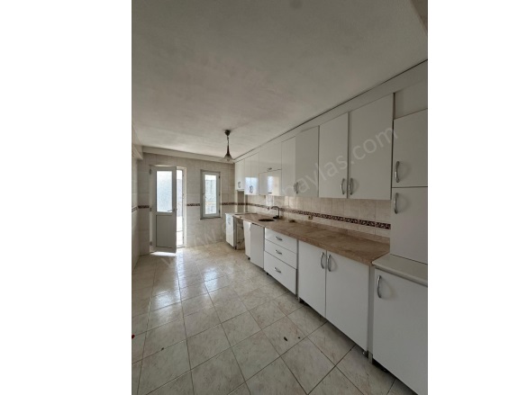 Terzialiler Ortaca Satılık Daire |  3+1 Oda | 100M2 300.000Tl | 4. Kat | Klima | 1 Banyo | 3 Yatak Odası Resim-5