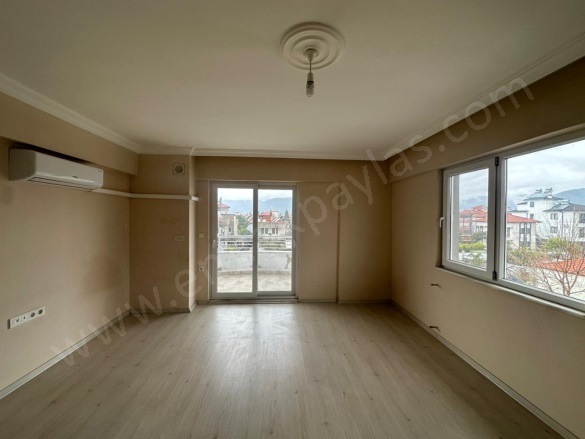 Cumhuriyet Ortaca Kiralık Daire |  1+1 Oda | 55M2 Aylık 15.000Tl | 3. Kat | Klima | 1 Banyo | 1 Yatak Odası Resim-2