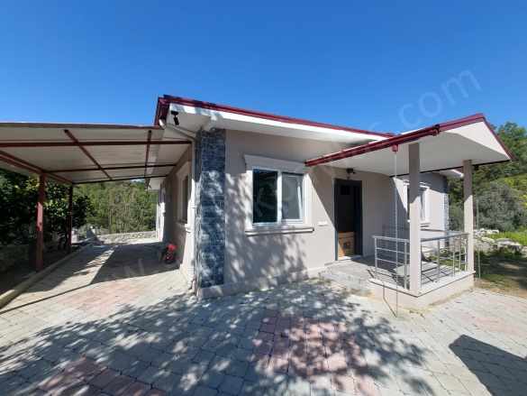 Muğla Dalyan Gökbel De Göl Manzaralı 100 M2 2+1 Kiralık Müstakil Ev Ortaca