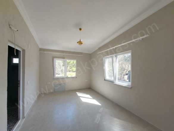 Muğla Dalyan Gökbel De Göl Manzaralı 100 M2 2+1 Kiralık Müstakil Ev Ortaca