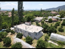 Köyceğiz Zaferler Satılık Müstakil Ev 3+1 1200 M2 | Müstakil | Klima | 2 Banyo | 3 Yatak Odası