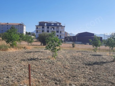 Çamelinde Anayola Sıfır 375 M2 3 Kat Müsadeli Ticari Satılık Arsa