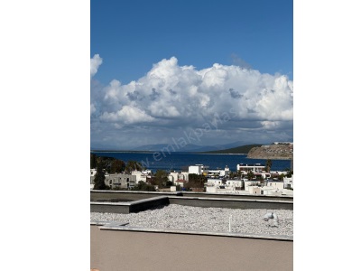 Muğla Bodrum Gündoğanda Deniz Manzaralı 4+1 Sıfır Dubleks Satılık Villa