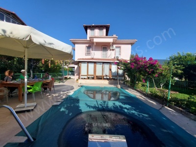 Ortaca Okçularda 533M2 Arsada 5+1 Triplex Satılık Villa