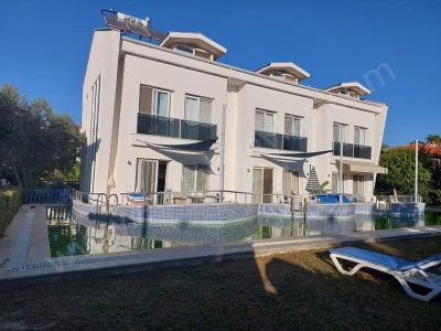 Muğla Dalyan Merkezde Yüzme Havuzlu 3+1 Fırsat Tripleks Satılık Villa Ortaca
