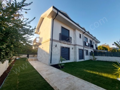 Muğla Dalyanda Sıfır 5+1 Lüks Tripleks Satılık Villa Ortaca