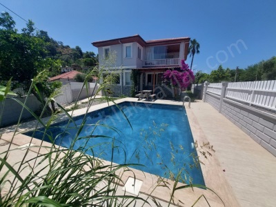 Mugla Dalyan Da 500 M2 Müstakil Arsada Eşyalı 2 Daire 220 Komple Kiralık Villa 2+1 Ortaca