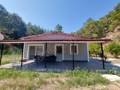 Muğla Dalyanda Doğayla İç İçe 1 000 M² Arsa İçinde 3+1 Müstakil Tek Katlı Eşyalı Kiralık Ev Ortaca