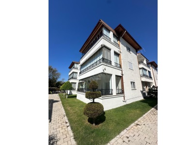 Muğla Ortacada Yüzme Havuzlu Full Eşyalı 3+1 Satılık Daire Bahçelievler