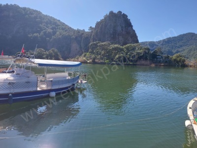 Muğla Dalyanda Kanala Sıfır Müstakil 5 000 M2 Ve 250 İnşaat Hakkı Olan Satılık Arazi Ortaca