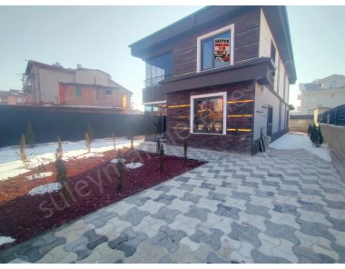 HÜSAMETTİN ÇELEBİ MAH.SATILIK BAĞIMSIZ 4+1  MERKEZE YAKIN VİLLA