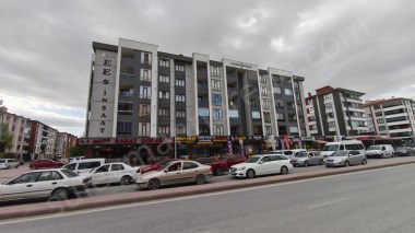 SÜLEYMANNEREDE RUMİ MKM YANI MERKEZİ KONUMDA 3+1 DAİRE SATIYOR