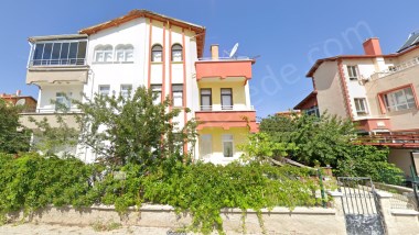 KELEBEKLER VADİSİ CİV. BAHÇELİ TRİPLEX 4+1 300M2 BAGIMSIZ GİRİŞ