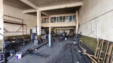 SÜLEYMAN NEREDE RUMİ, ZAFER SANAYİ OTOGAR KARŞISI YOLA CEPHELİ,  250M2 DÜKKAN SATIYOR