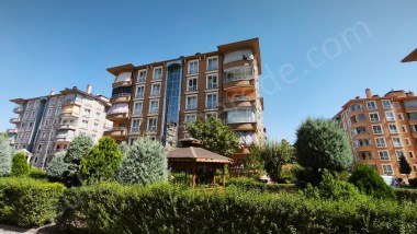 KTO ÜNİ KARŞISI, AKKONAK SİT. KLİMALI BULAŞIK MAK KİRALIK DAİRE.