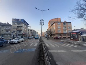 EĞİTİM FAKÜLTESİ KARŞISINDA ANA YOLA CEPHELİ KİRALIK İŞYERİ ÇINARDAN İlan No: 5093