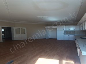 KAYAKYOLUNDA ASANSÖRLÜ 3+1 SATILIK DAİRE ÇINARDAN İlan No:5428