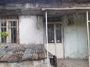 A.GAZİDE SATILIK MÜSTAKİL EV ÇINARDAN 3284