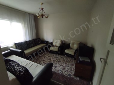 EĞİTİM FAKÜLTESİNİN ARKASINDA EŞYALI KOMBİLİ KİRALIK DAİRE ÇINARDAN İlanNo:4062