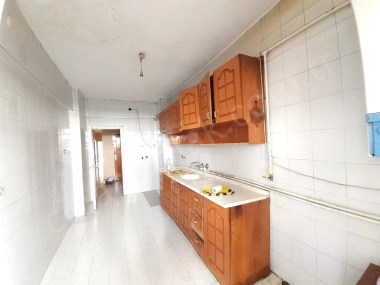 GÜRCÜKAPIDA ASANSÖRLÜ 3+1 SATILIK DAİRE ÇINARDAN İlan No:4323