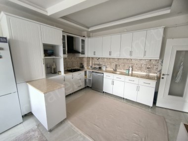 TERMİNALDE LÜKS 3+1 MÜKEMMEL GÜNEŞ ALAN SATILIK DAİRE  ÇINARDAN İlan No:4310