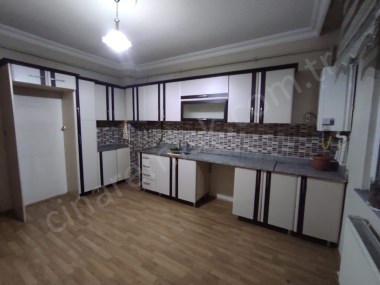 FIRSAT KAPINIZDA! YILDIZKENTTE ASANSÖRLÜ FULL YAPILI ARA KAT DAİRE ÇINARDAN İlan No: 4455