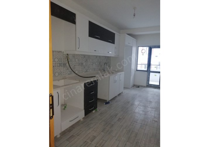 RABİA ANADA SATILIK 3+1 DAİRE YEN BİNA ARA KAT ÇINARDAN İlan No: 4488