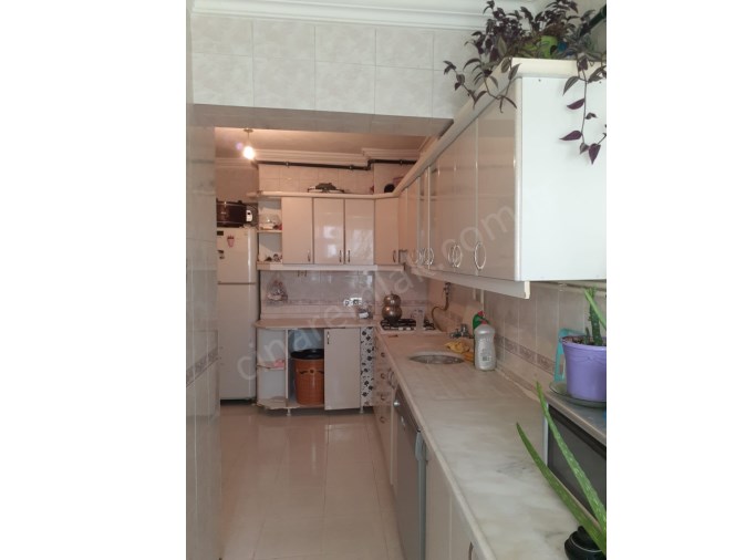 YILDIZKENTTE FULL YAPILI 3+1 ARA KAT SATILIK DAİRE ÇINARDAN İlan No:4555