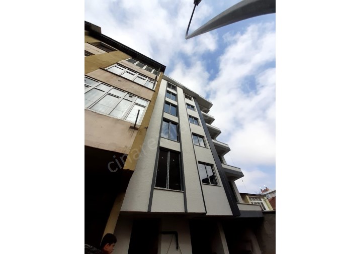 ŞÜKRÜPAŞADA ANA YOL ÜZERİNDE SATILIK LÜKS SIFIR İŞYERİ ÇINARDAN İlan No: 4609