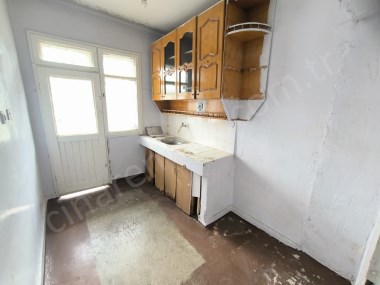 KARSKAPIDA KİRALIK 3+1 DAİRE ÇINARDAN İlan No: 4694