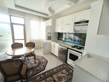 ŞEHİR MERKEZİNDE SATILIK EŞYALI 1+1 LÜKS DAİRE ÇINARDAN İlan No: 4732