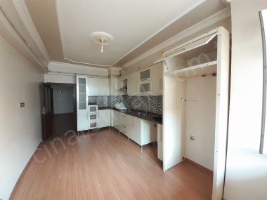 YENİŞEHİRDE ASANSÖRLÜ KAPALI GARAJLI 3+1 KİRALIK LÜKS DAİRE ÇINARDAN İlan No:4857