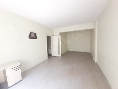 BOSNA CADDESİNDE KOMBİLİ 2+1 KİRALIK DAİRE ÇINARDAN İlan No:4867