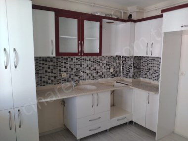 KAYAKYOLUNDA KİRALIK ASANSÖRLÜ 3+1 LÜKS DAİRE ÇINARDAN İlan No: 4889