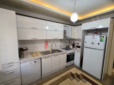 KOMBİNADA SİTE İÇİ LÜKS YAPILI SATILIK FIRSAT DAİRE YENİ BİNA KAPALI GARAJLI ÇINARDAN İlan No: 4908