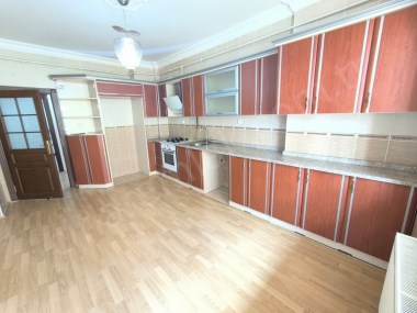 KAYAKYOLUNDA ASANSÖRLÜ FULL YAPILI SİTE İÇİ KİRALIK DAİRE ÇINARDAN İlan No: 4920